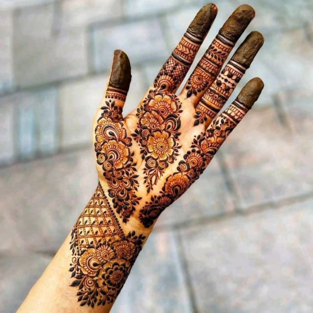 vinay mehandi artist 3D design