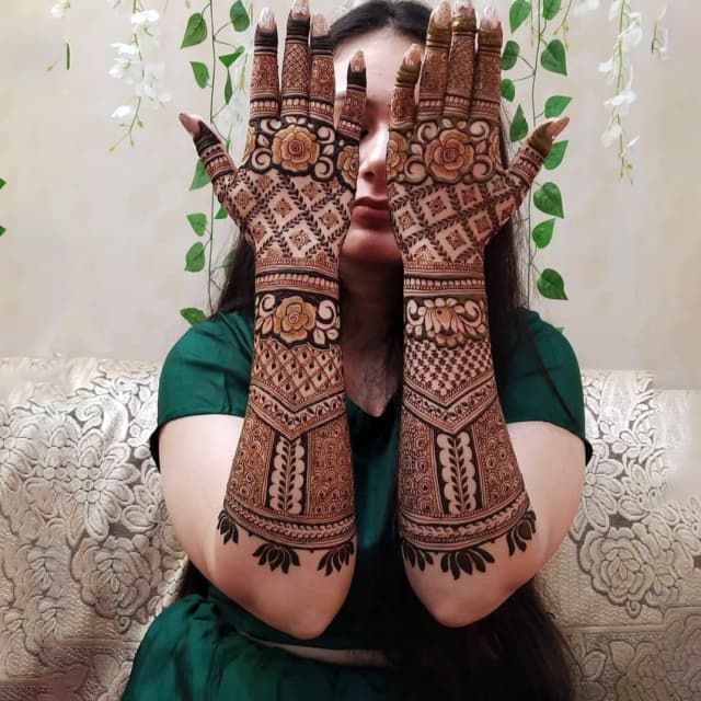 vinay mehandi artist bridal design