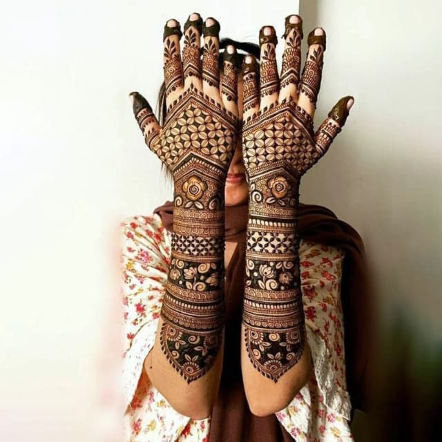 vinay mehandi artist bridal design