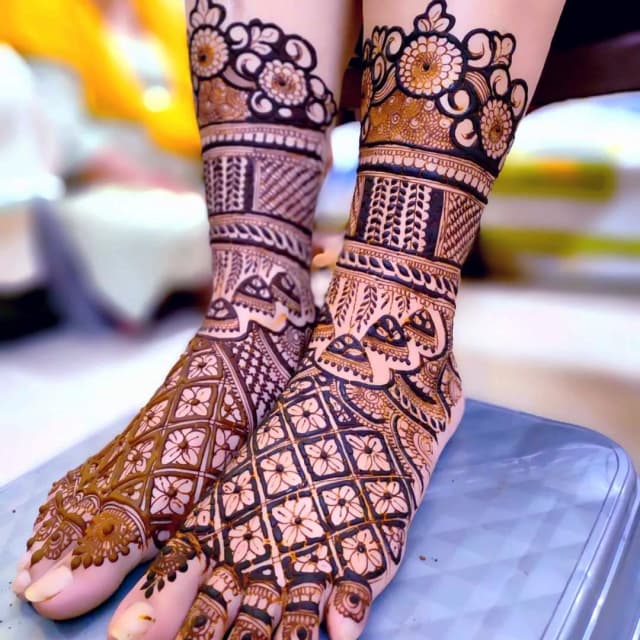 vinay mehandi artist bridal design