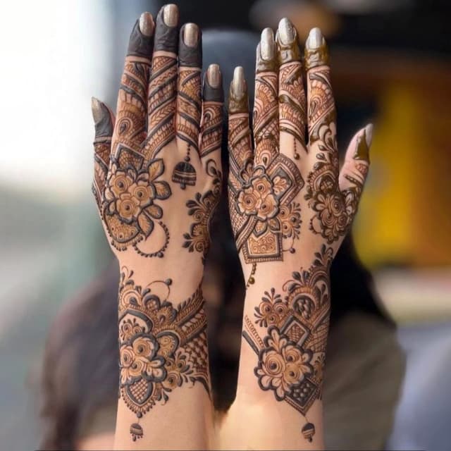 vinay mehandi artist bridal design