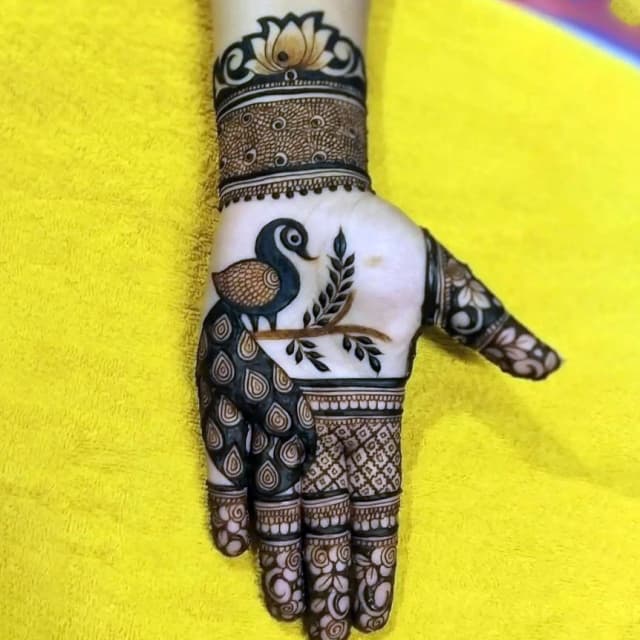 vinay mehandi artist bridal design